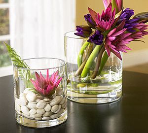 Stylish-Glass-Flowers-Decoration-picture-1.jpg