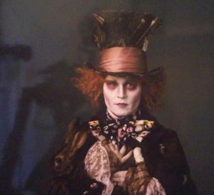 alice-aux-pays-des-merveilles-chapelier-fou-johnny-deep