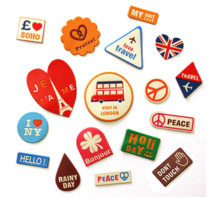 sticker vintage aspect cuir exemples de modèles ... travel_leather_sticker.png