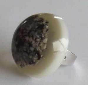 grosse-bague-cailloux-1.jpg