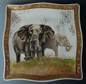 plat 2 elephants