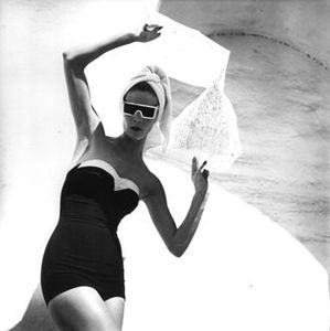 Louise-Dahl-Wolfe-Jean-Patchett-in-Grenada--1953.jpg