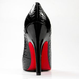 boutin%20111Christian-Louboutin-pompe-brevets-Pigalle 02 LR