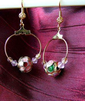 boucles-d-oreilles-creoles-cloisonnées dore