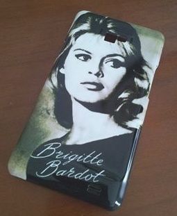 Coque-portable-Brigitte-Bardot--Blog-Bagnaud-.jpg