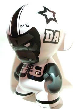 Tim Tsui cutom toys Tim Tsui cutom toys MUNNYWORLD