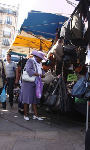 Voyages-2-0003-Le-marche-de-Saint-Denis.jpg