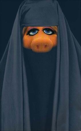 miss-piggy-burka1.jpg