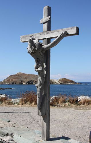 Corse-206-Crucifix-en-bois-flote-jpg