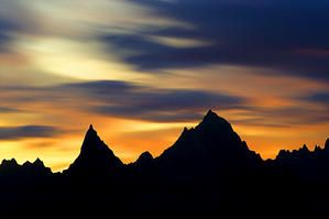 dawn_over_badlands.jpg-DAKOTA.jpg