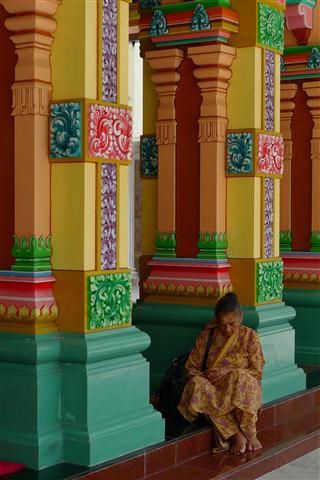 Temple-Hindou-Mahamariamman--1---Small-.JPG