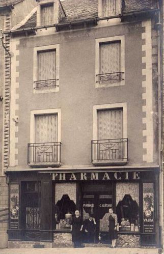 Laguiole---Pharmacie-1930.jpg