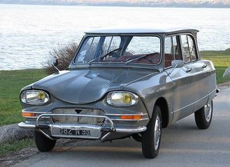 1965_Citroen_Ami_6_Berline.jpg