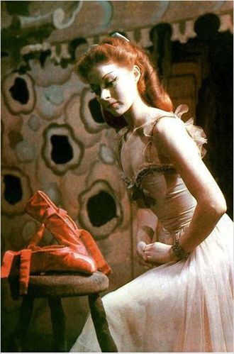 les-chaussons-rouges-6.jpg