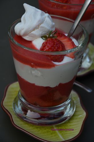 Mousse vanillée - coulis de fraise à la citronnelle 4