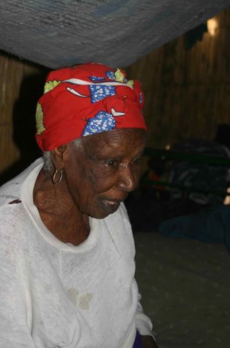 486-Sa-mere--96-ans-jpg