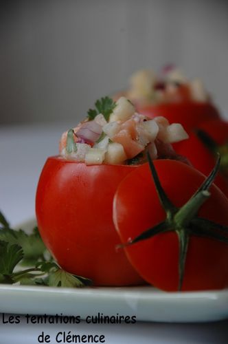 tomate-farcie-au-tartare-saumon--pomme-et-fenouil2.jpg