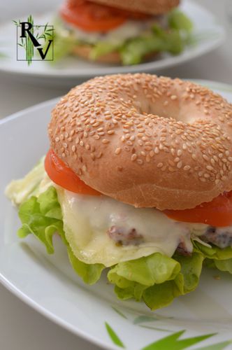 Hamburger Bagel Végétarien - Recettes Végétariennes