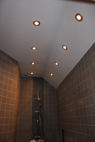 Salle de bain douche a l'italienne terminée!! le blog de jean ... Plafond décor Rampant