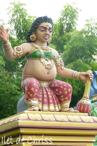 STATUE-INDIENNE-TEMPLE-IDC-16.12.jpg