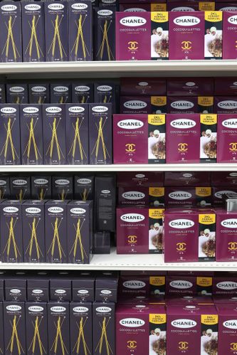 todos_los_productos_del_supermercado_chanel_378464120_683x1.jpg