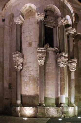 635d2 Troia, cathédrale Santa Maria Assunta