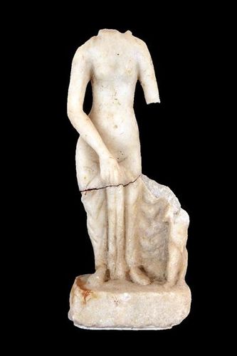 758d4 Musée de Milos, Aphrodite et Eros