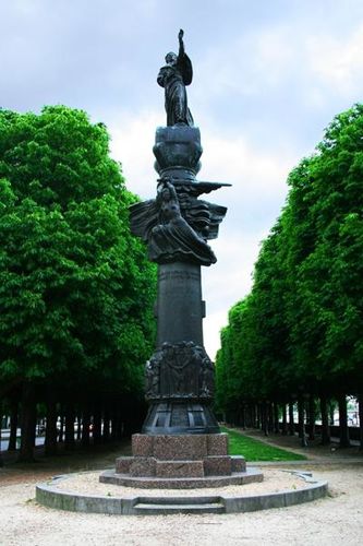 785c3 Monument à Mickiewicz par Bourdelle