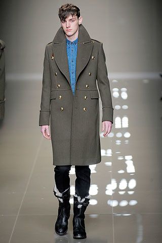 100117-defile-burberry-milan-2011-.aspx_ss_image_00020m.jpg
