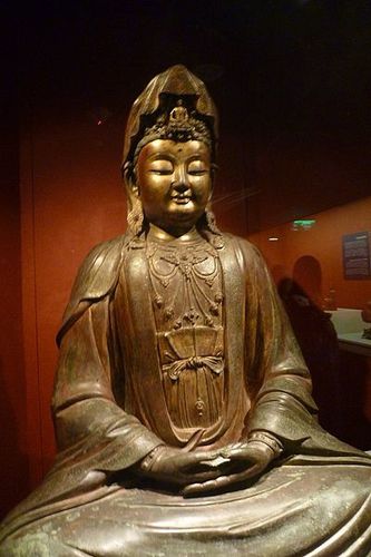 400px-National_palace_museum-ming_dynasty-sitting_buddha.jpg