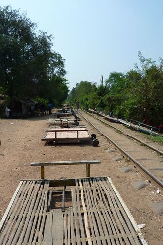 Battanbang Bamboo train (1)