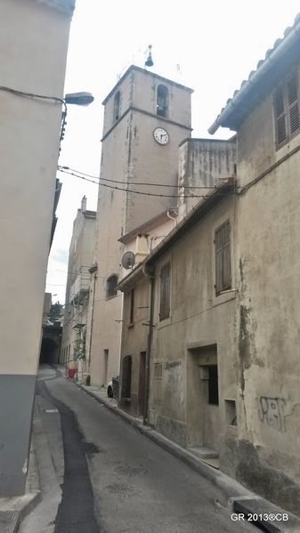 20140527 on traverse le village de Saint Marcel