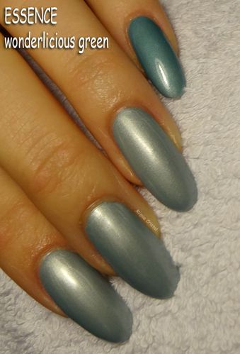 ESSENCE-wonderlicious-green-03.jpg