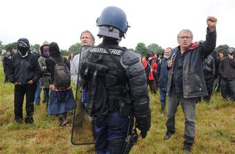 le-projet-de-notre-dame-des-landes-suscite-une-vive-opposit