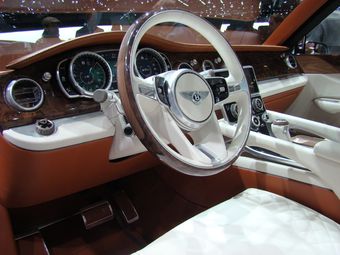 2012-Bentley-EXP-9-F-Concept-3.jpg