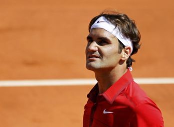 roger-federer-regarde-encore-vers-le-haut-a-roland-garros-i.jpg