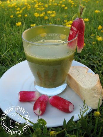 soupe-aux-fanes-de-radis_01.jpg