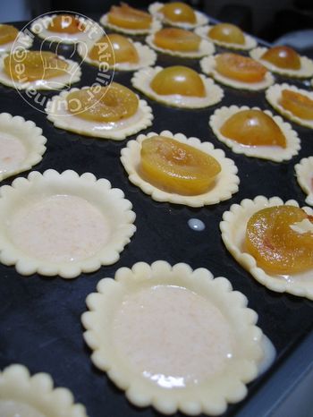 Mini-Tartelettes-amandine-aux-mirabelles3.JPG