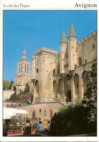 Cite-des-papes-Avignon.jpg