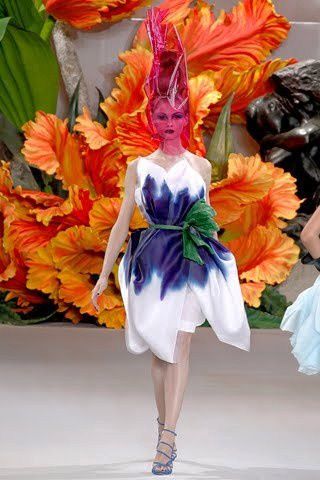 DIOR FLOWER POWER