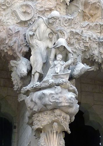 Sagrada-Familia-portail-de-la-nativite-nativite.jpg