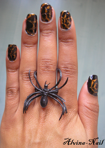 Halloween-araigne--Alvina-nail.png