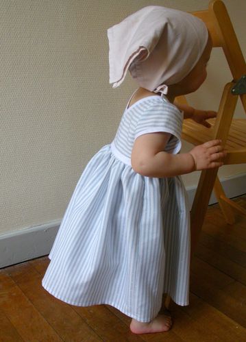 http://img.over-blog.com/359x500/1/64/55/93/Filles/robe-philippine-3.jpg