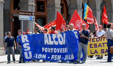 Crisi: Tensione in Sardegna allAlcoa. Duemila lavoratori a rischio