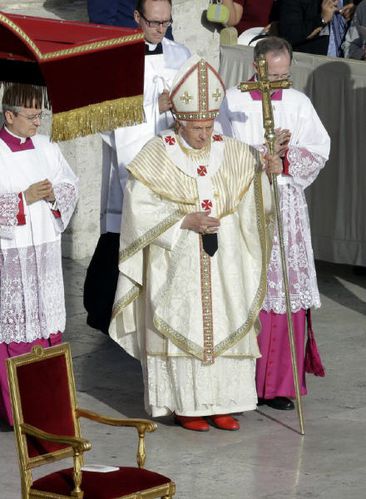 Pape Benoit XVI : Messe du 21 octobre 2012.