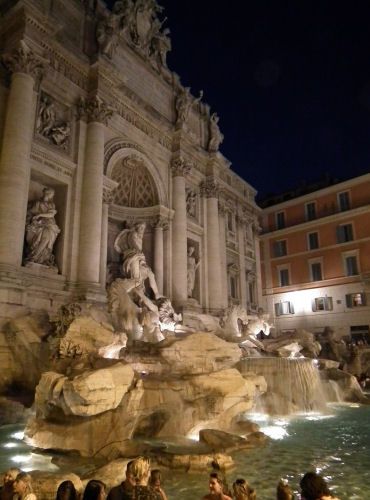 TREVI.JPG