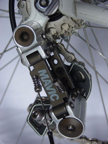 R derailleur ar