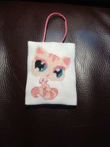 Petschop-chat-colore-brode-par-ingrid.jpg