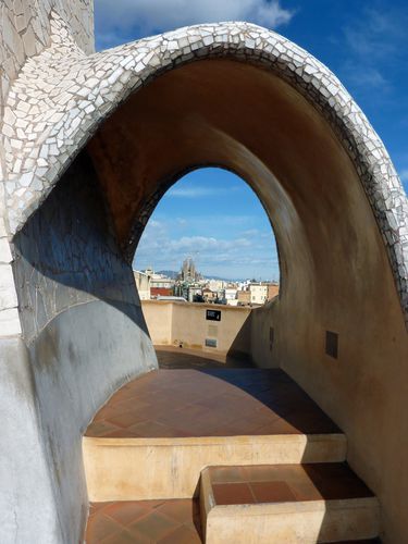 La Pedrera Sagrada Familia