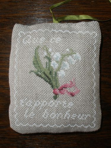 coussin-muguet.JPG